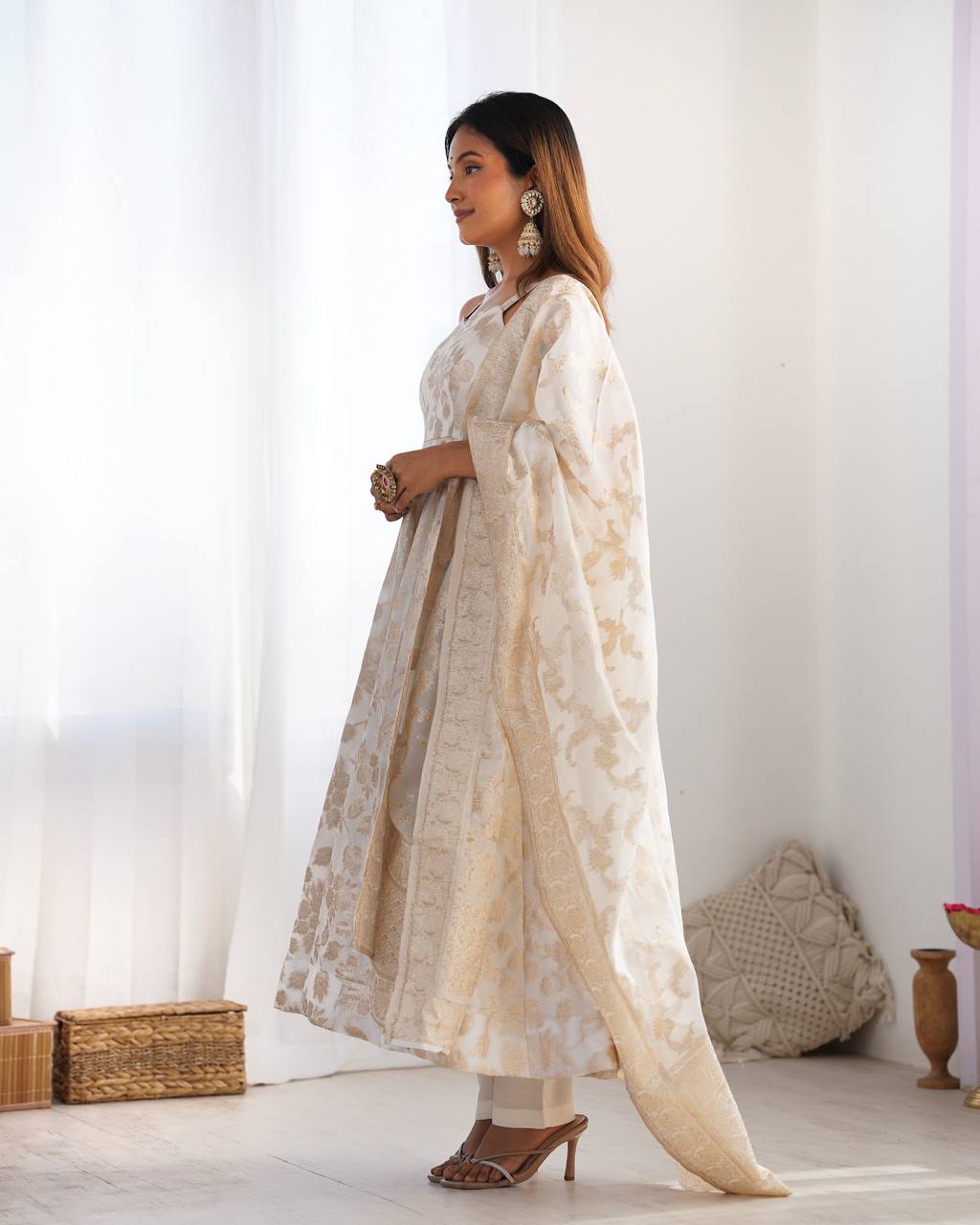 Off-White Banarasi Jacquard Dola Silk Fully Flared Anarkali Suit Set