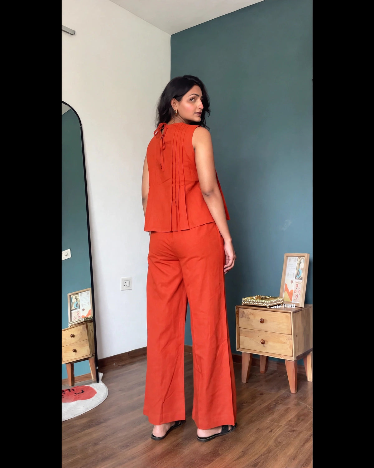 Minimalist Sleeveless Co-ord Set with Wide-Leg Trousers – Available in Earthy Terracotta & Warm Beige