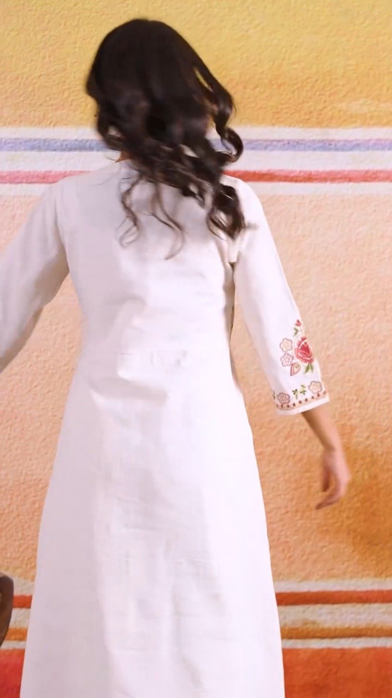 Ivory Floral Embroidered Button-Down Straight Kurta