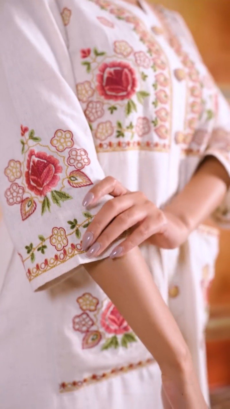 Ivory Floral Embroidered Button-Down Straight Kurta