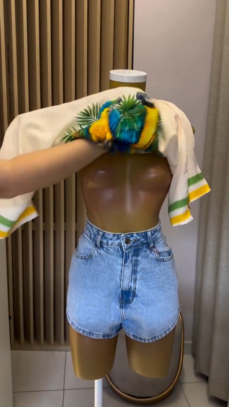 Tropical Parrots Printed Co-ord Set with Denim Shorts – A Vibrant Summer Ensemble