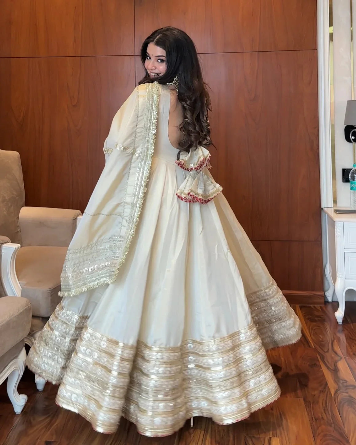Beautiful Neha's Off White Colour Trending Anarkali Suit Set