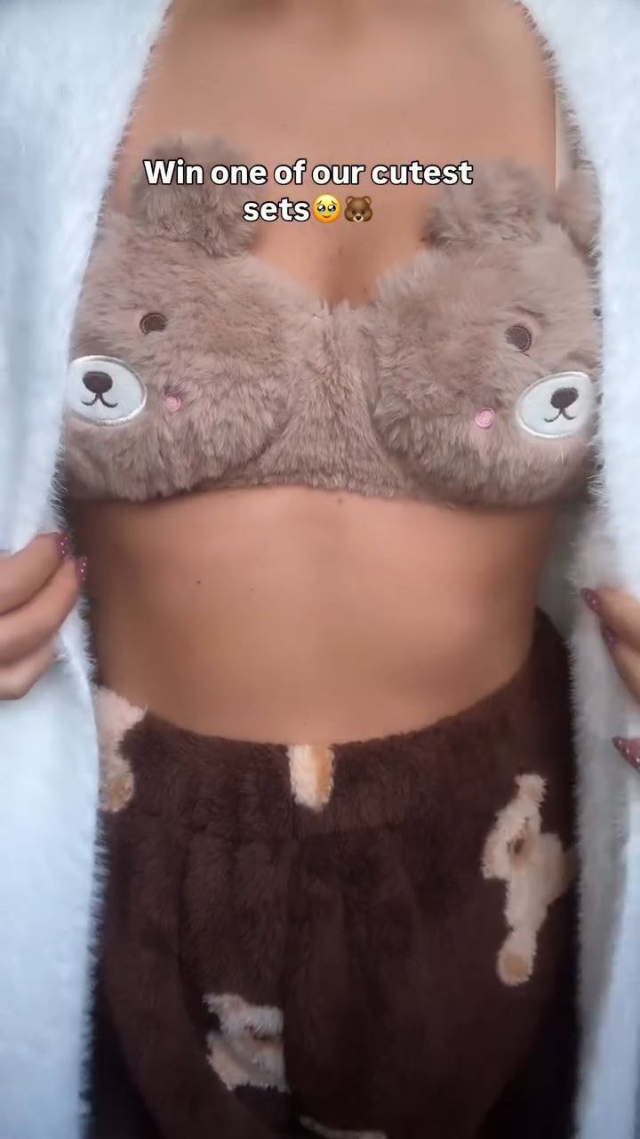 Teddy Bear Fleece Bralette & Shorts Set – Cozy Winter Loungewear