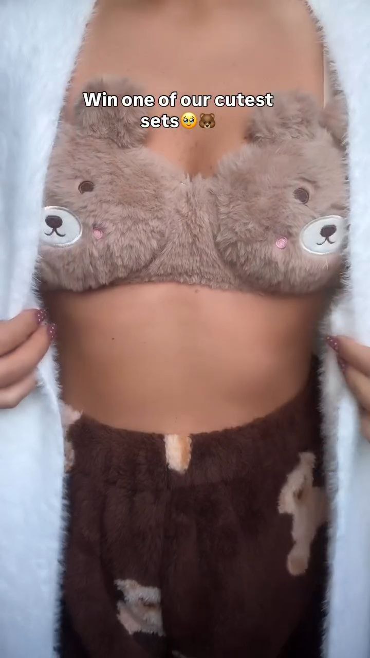 Teddy Bear Fleece Bralette & Shorts Set – Cozy Winter Loungewear