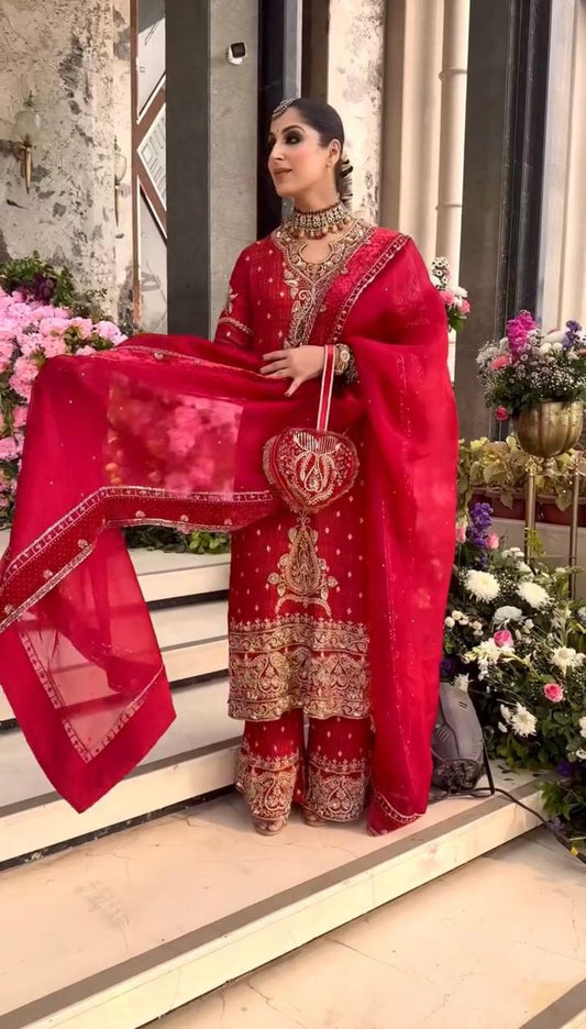 Red Embroidered Traditional Suit Set with Dupatta