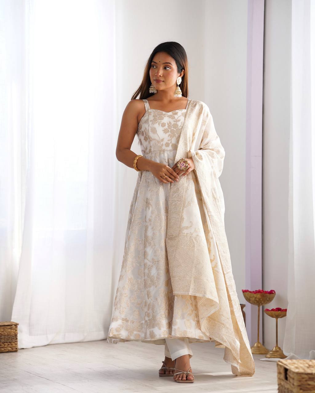 Off-White Banarasi Jacquard Dola Silk Fully Flared Anarkali Suit Set