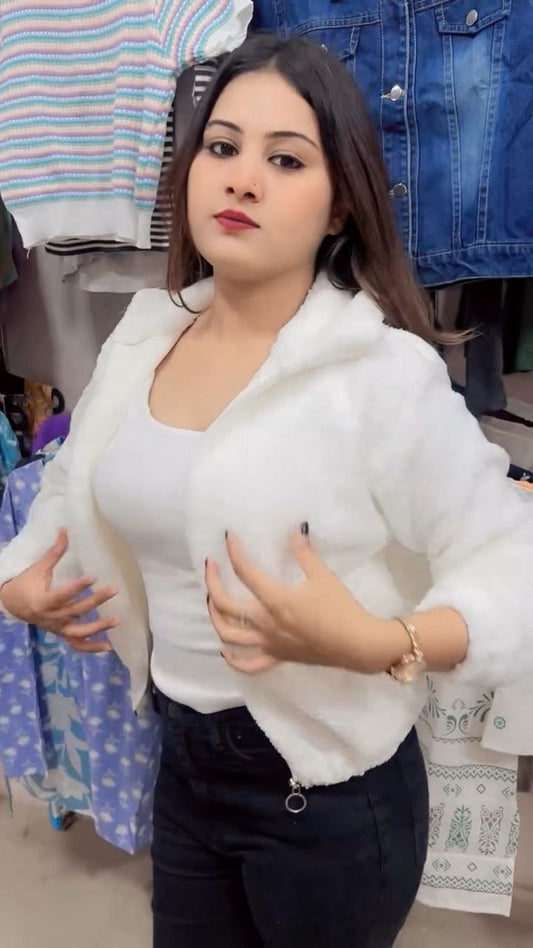 Women’s Plush Faux Fur Cropped Winter Jacket