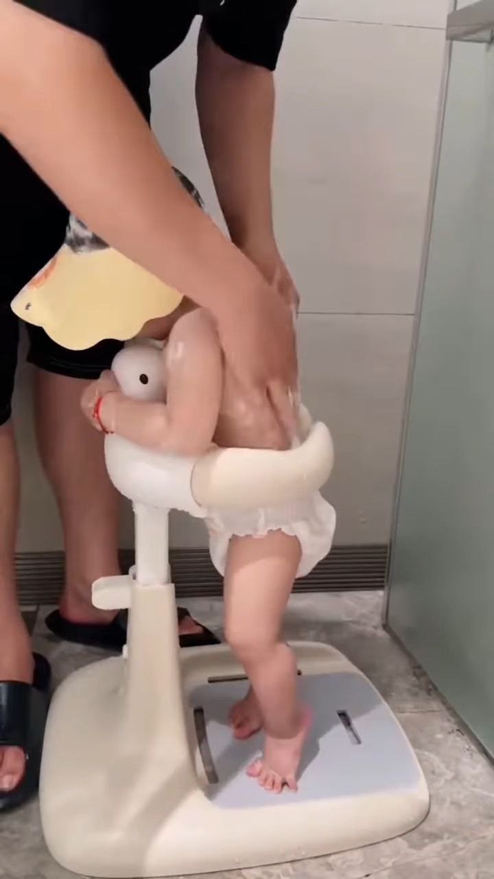 Adjustable Baby Bath & Shower Stand with Support Ring