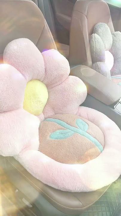 Flower-Shaped Car Seat Cushion with Lumbar Support