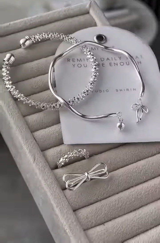 Elegant Silver Bow Charm Jewelry Set