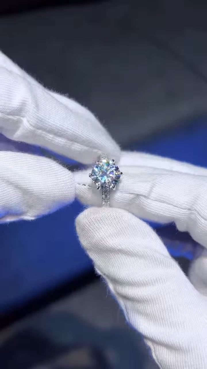 Classic Solitaire Diamond Ring