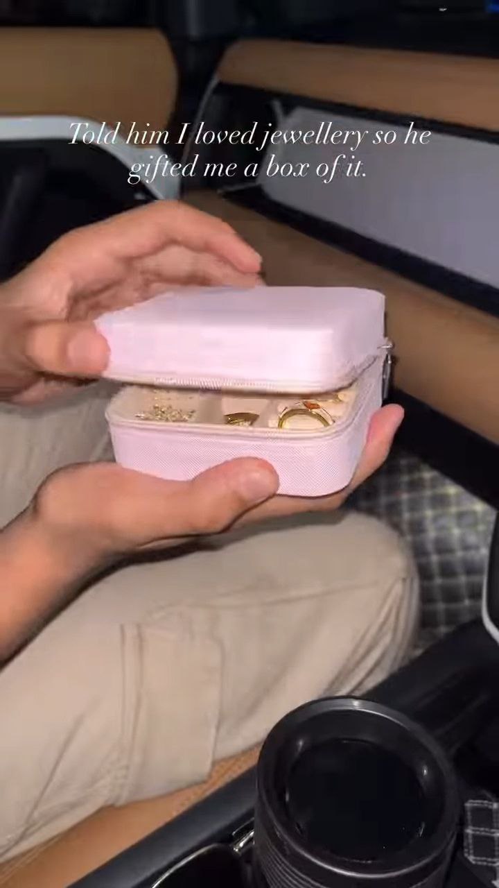 Elegant Travel Jewellery Organizer Box